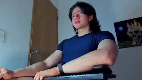 Angel Bennet online show from 10.17.25