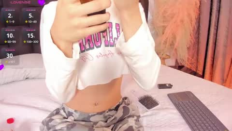 Snapshot of angeldoll_1 chatting on 05.24.26 Angel Doll online show from 05.24.26