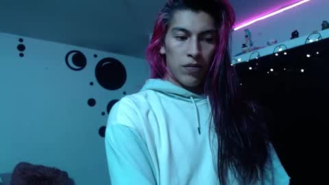 angele online show from 02.17.25