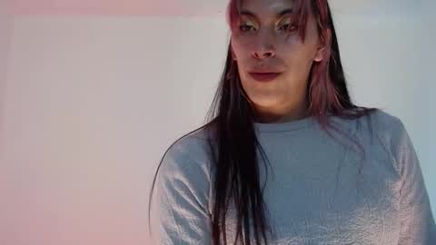 angele online show from 10.26.25