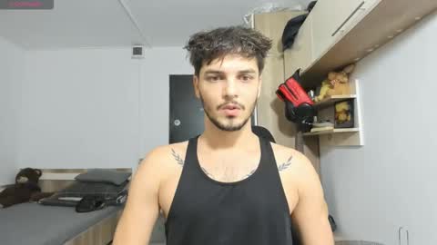 Snapshot of angelfrank chatting on 10.02.25 Frankie online show from 10.02.25