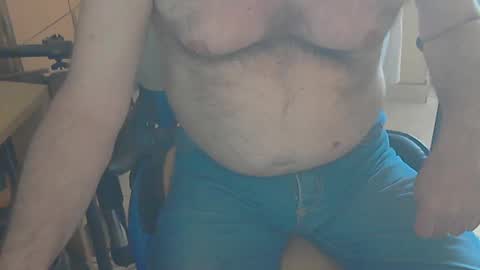 Snapshot of angelgarcia269 chatting on 12.21.24 angelgarcia269 online show from 12.21.24