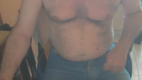 Snapshot of angelgarcia269 chatting on 02.25.25 angelgarcia269 online show from 02.25.25