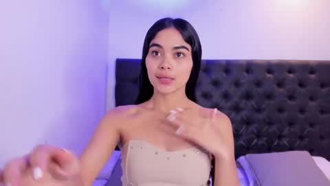 Snapshot of angeli_rivera chatting on 09.19.25 Angeli online show from 09.19.25