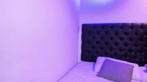 Snapshot of angeli_rivera chatting on 10.24.25 Angeli online show from 10.24.25