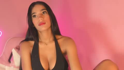 Snapshot of angeli_sexi chatting on 12.31.24 Carolina online show from 12.31.24