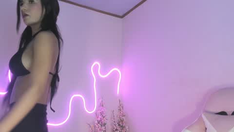 Snapshot of angeli_sexi chatting on 01.13.25 Carolina online show from 01.13.25
