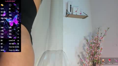 Snapshot of angeli_sexi chatting on 09.14.25 Carolina online show from 09.14.25
