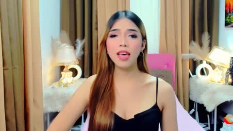 Snapshot of angelic076039 chatting on 10.24.25 MISS PAU online show from 10.24.25