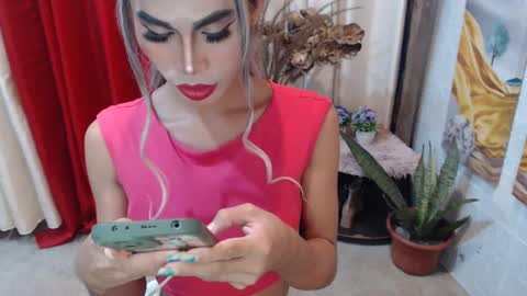 DIVINE ANGEL online show from 02.05.25