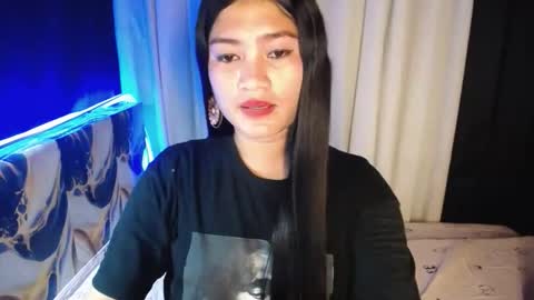 Snapshot of angelic_girlxx chatting on 10.27.25 Angie online show from 10.27.25