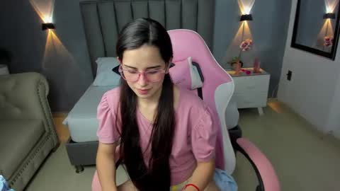 Snapshot of angelica_dymond chatting on 01.09.25 A N G E L I C A online show from 01.09.25