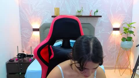 Snapshot of angelica_dymond chatting on 09.13.25 A N G E L I C A online show from 09.13.25