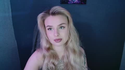 Snapshot of angelicablanch chatting on 09.19.25 angelicablanch online show from 09.19.25