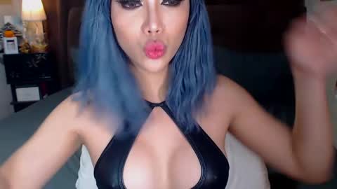 Snapshot of angelicqueents chatting on 02.21.25 MS. AMALIA online show from 02.21.25