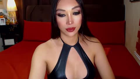 Snapshot of angelicqueents chatting on 03.10.25 MS. AMALIA online show from 03.10.25