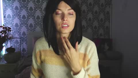 Angelika Rouge online show from 11.04.25