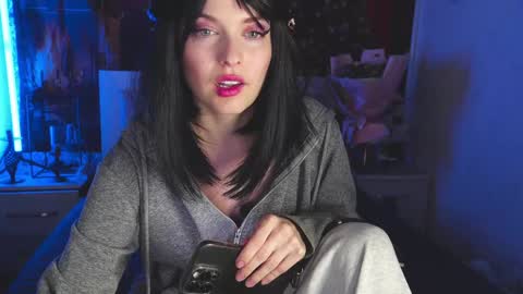 Angelika Rouge online show from 01.08.26