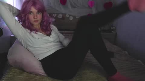 Angelika Rouge online show from 04.02.26