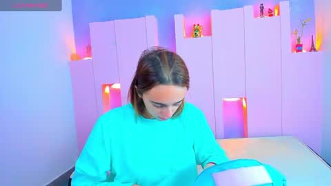 Snapshot of angelikarose1 chatting on 01.14.25 Angelika Rose online show from 01.14.25