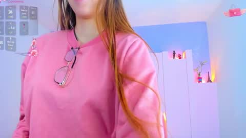 Snapshot of angelikarose1 chatting on 01.15.25 Angelika Rose online show from 01.15.25