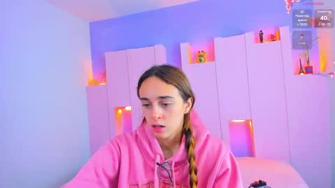 Snapshot of angelikarose1 chatting on 02.10.25 Angelika Rose online show from 02.10.25