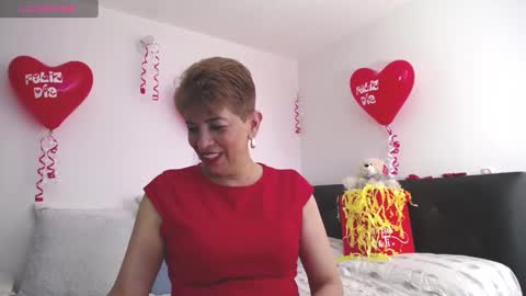 Snapshot of angelina_stone_65 chatting on 02.13.25 Angelina online show from 02.13.25