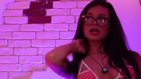  Angelina  online show from 01.30.25