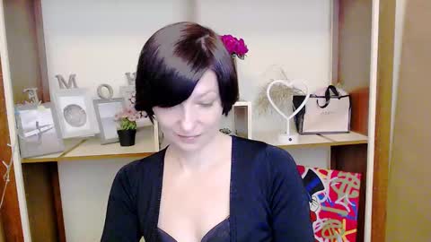 Angelina online show from 01.21.25