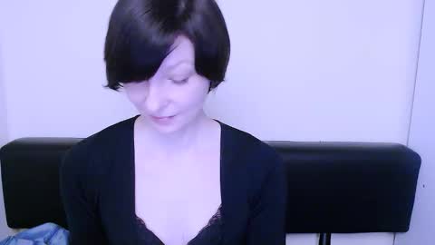 Angelina online show from 01.22.25