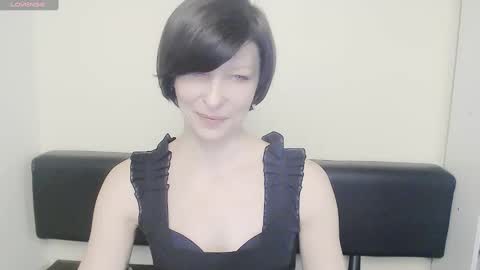 Angelina online show from 02.12.25