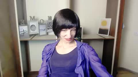 Snapshot of angelinalov_ chatting on 09.25.25 Angelina online show from 09.25.25