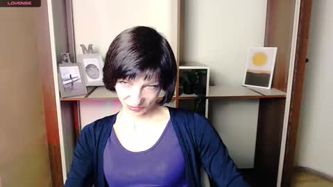 Snapshot of angelinalov_ chatting on 10.09.25 Angelina online show from 10.09.25