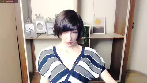 Snapshot of angelinalov_ chatting on 10.16.25 Angelina online show from 10.16.25