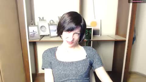 Snapshot of angelinalov_ chatting on 10.22.25 Angelina online show from 10.22.25