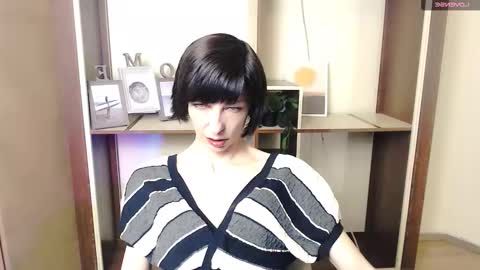 Snapshot of angelinalov_ chatting on 10.23.25 Angelina online show from 10.23.25