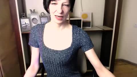 Angelina online show from 11.20.25