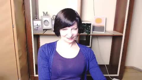 Angelina online show from 04.17.26