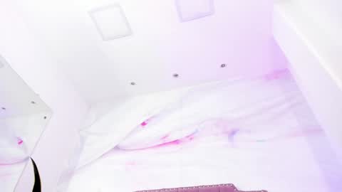 Angeline online show from 01.10.25