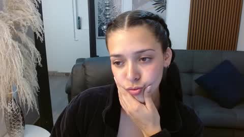 angeline_davies online show from 02.24.25