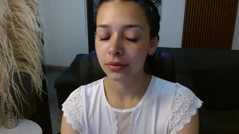 angeline_davies online show from 03.03.25