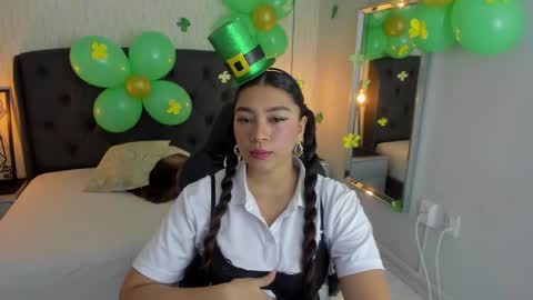 Snapshot of angelinemore chatting on 03.17.26 ANGELINE online show from 03.17.26