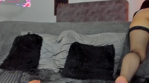 Snapshot of angelinepossy chatting on 12.24.24 angelinepossy online show from 12.24.24