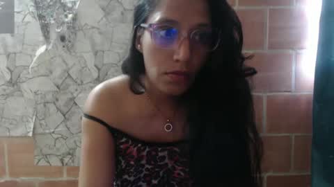 Snapshot of angelitaa_hot chatting on 02.07.25 angela online show from 02.07.25