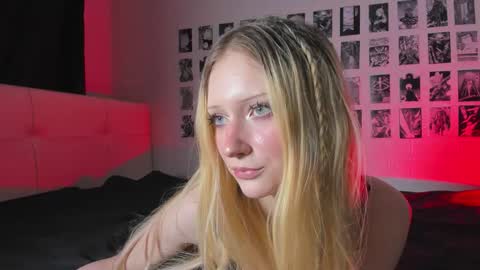 Lily online show from 09.11.25