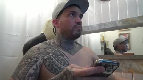 Snapshot of angellatino0 chatting on 10.13.25 angellatino0 online show from 10.13.25