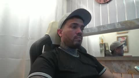 Snapshot of angellatino0 chatting on 11.02.25 angellatino0 online show from 11.02.25