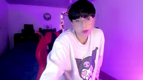 Snapshot of angellonfire chatting on 02.12.26 Angel online show from 02.12.26