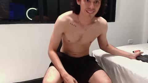 Snapshot of angelmonets chatting on 10.16.25 Angel Monets online show from 10.16.25