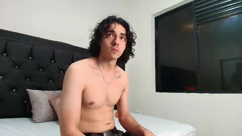 Snapshot of angelmonets chatting on 10.22.25 Angel Monets online show from 10.22.25